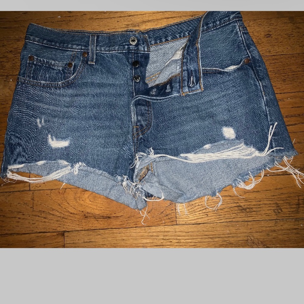 Levi Button Up Shorts